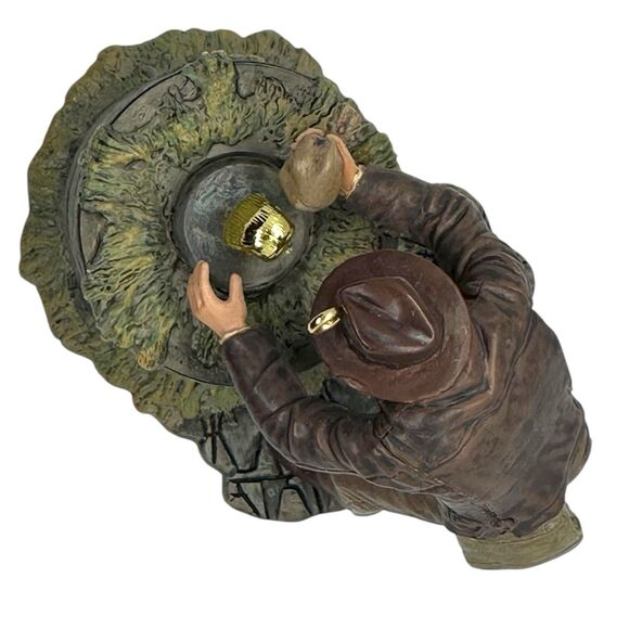 Hallmark Keepsake Ornament 2009 Raiders of the Lost Ark 'Retrieving The Idol' - Picture 8 of 9